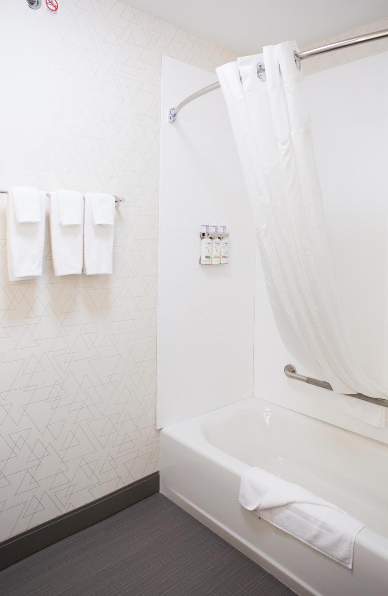 Holiday Inn Express & Suites Prince Albert - South By Ihg ภายนอก รูปภาพ