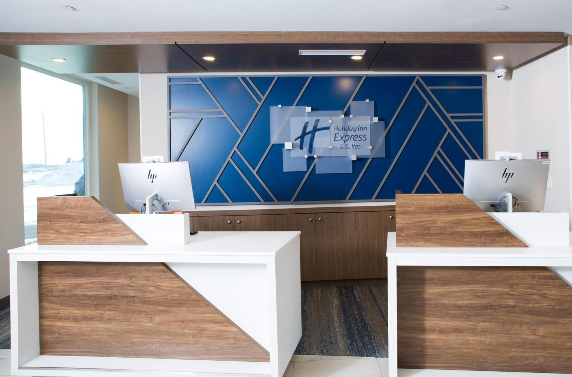 Holiday Inn Express & Suites Prince Albert - South By Ihg ภายนอก รูปภาพ